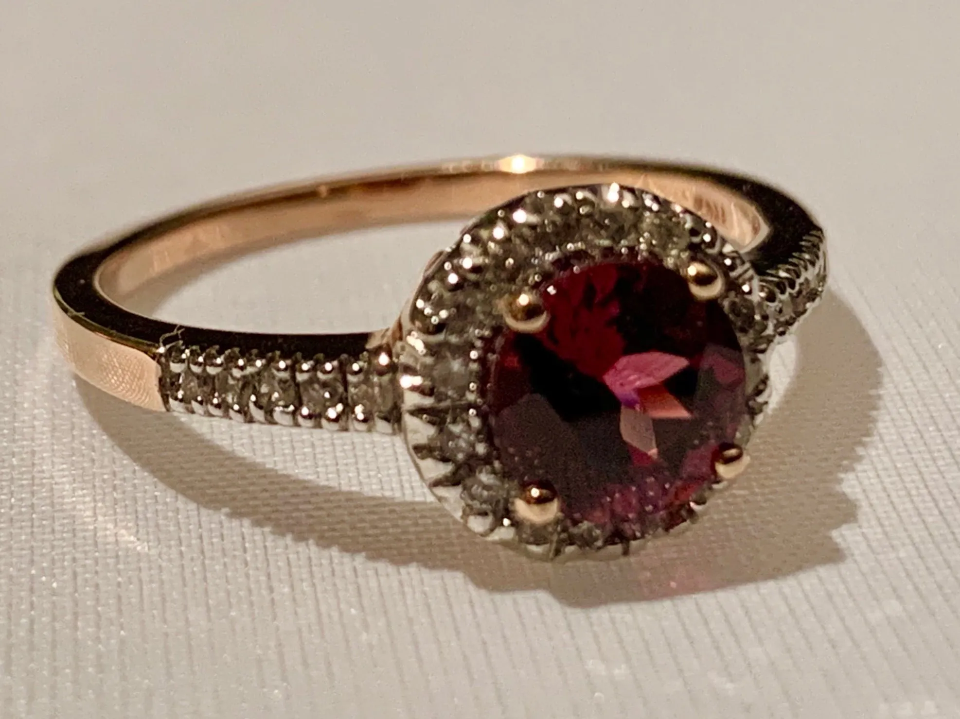 10K ROSE GOLD GARNET AND DIAMOND RING