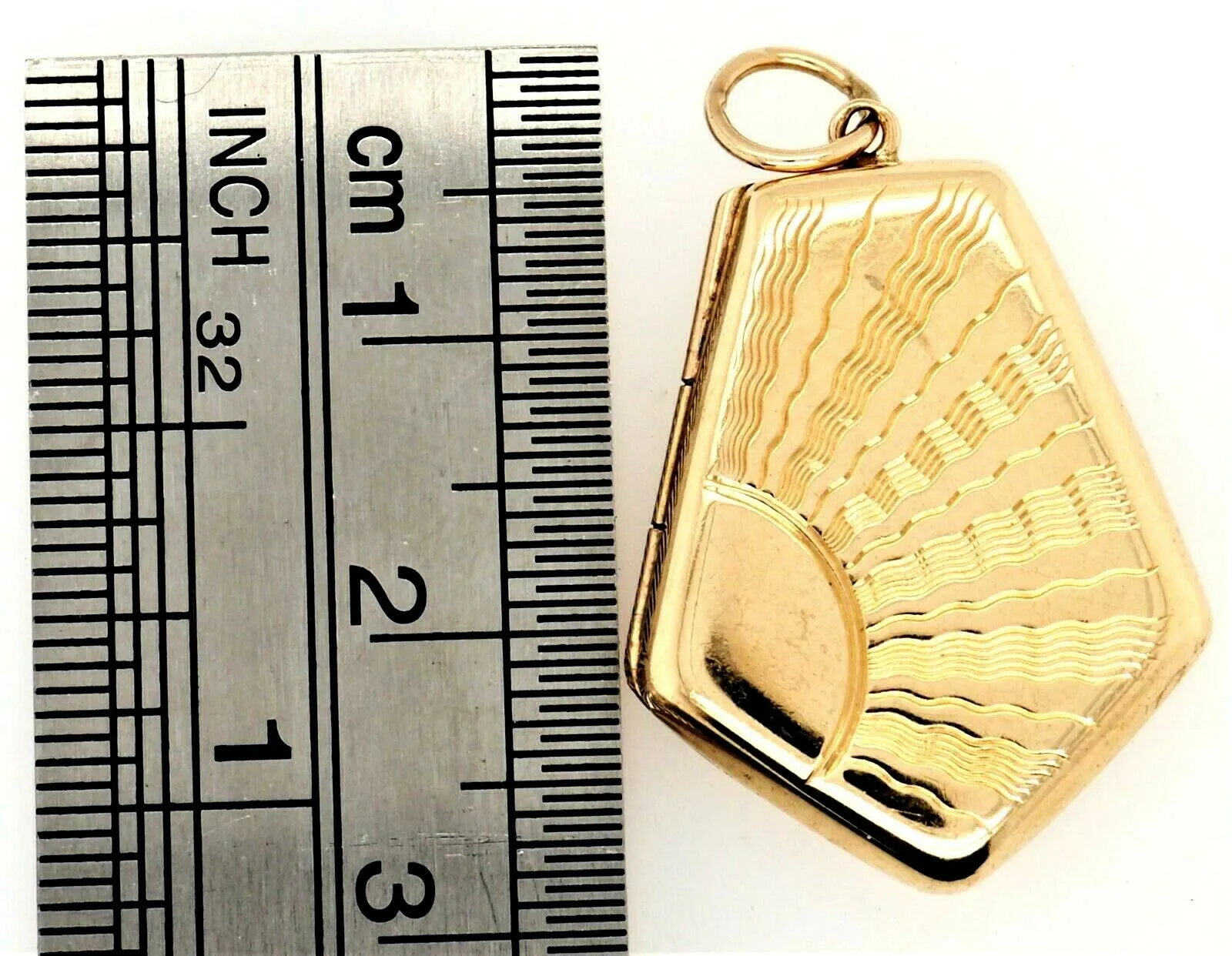 9ct Yellow Gold Photo Locket Pendant with Hand Engraved Front