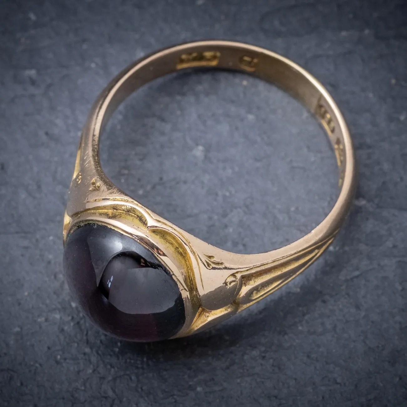 Antique Victorian Cabochon Garnet Ring 15Ct Gold Dated 1868