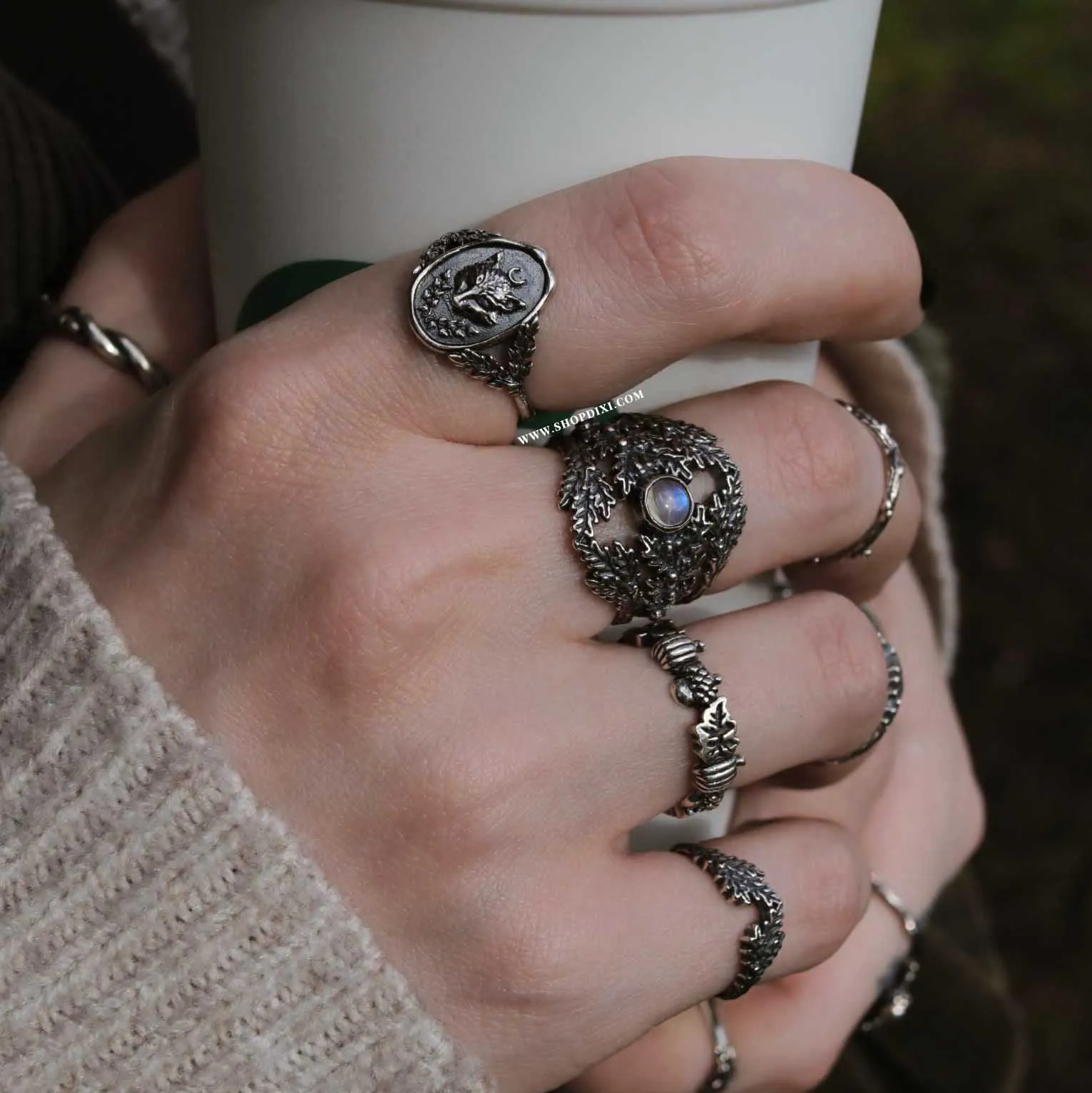 Autumn Moon Embrace Oak Leaf Ring