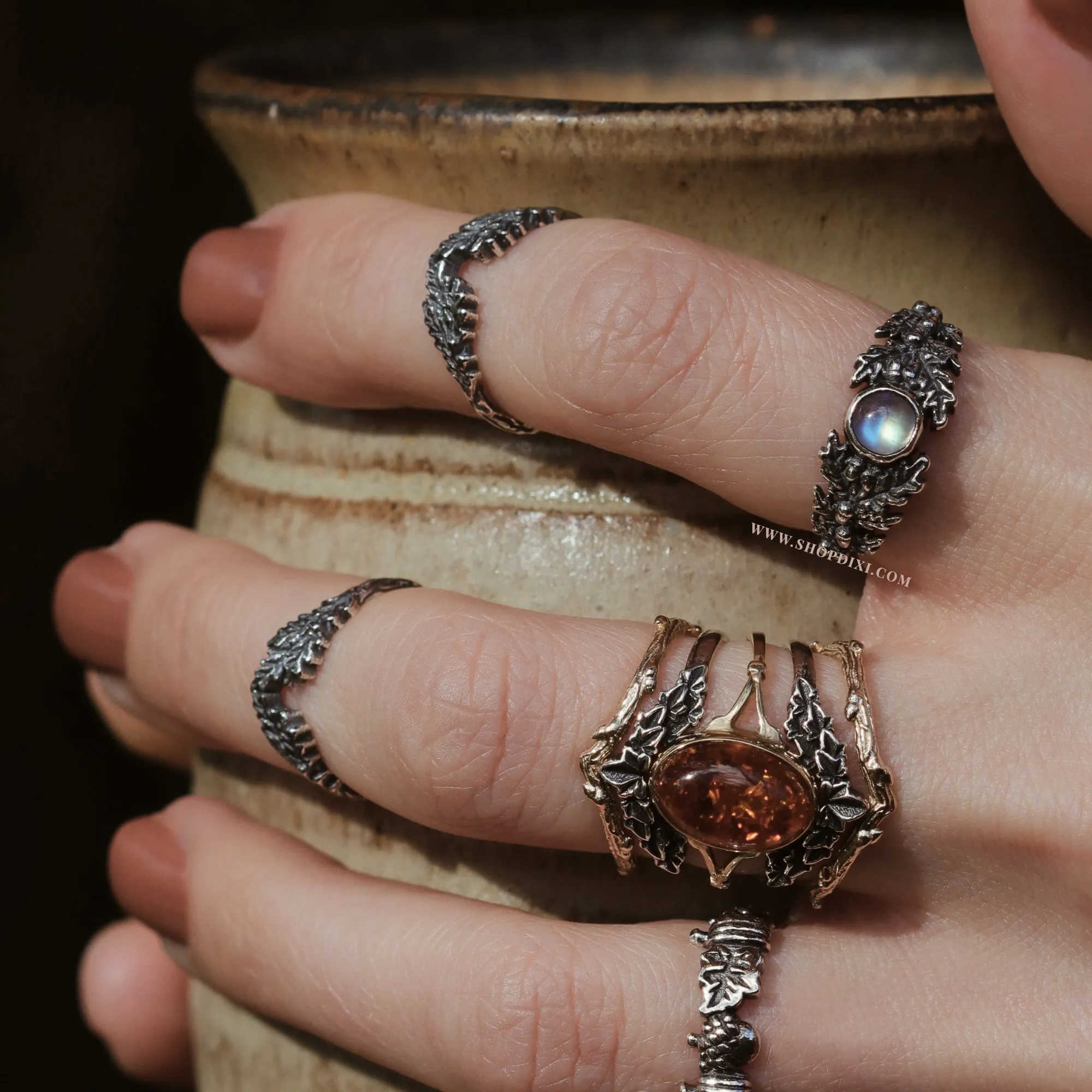 Autumn Moon Embrace Oak Leaf Ring