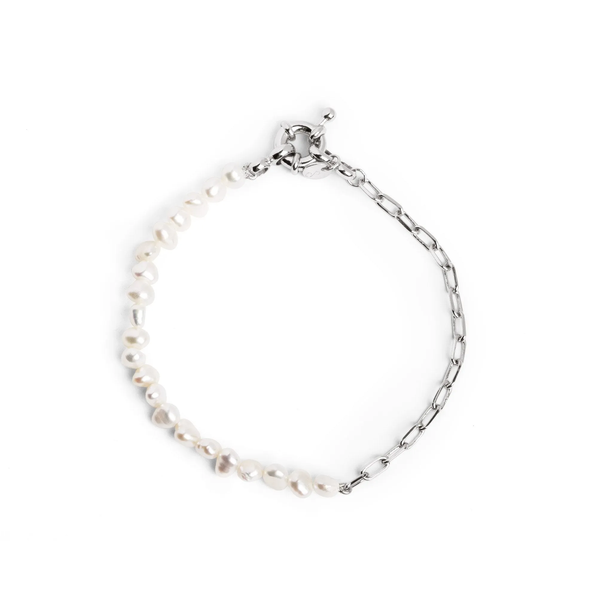 Chic Pearl Bracelet