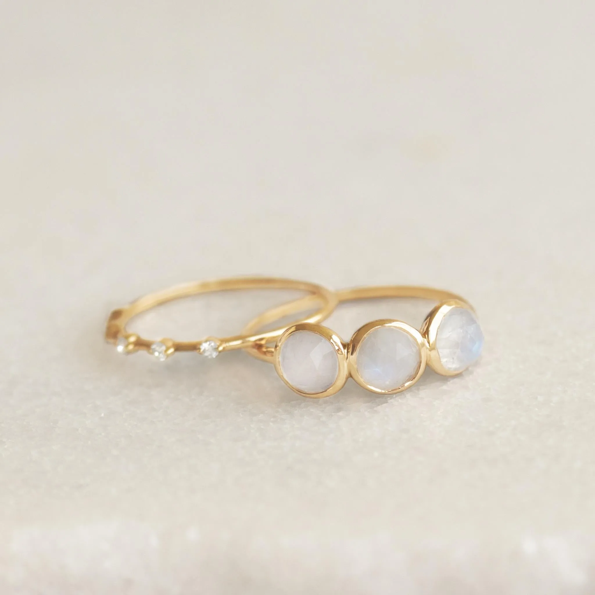 Moonstone Ring 14k Gold - Elisa