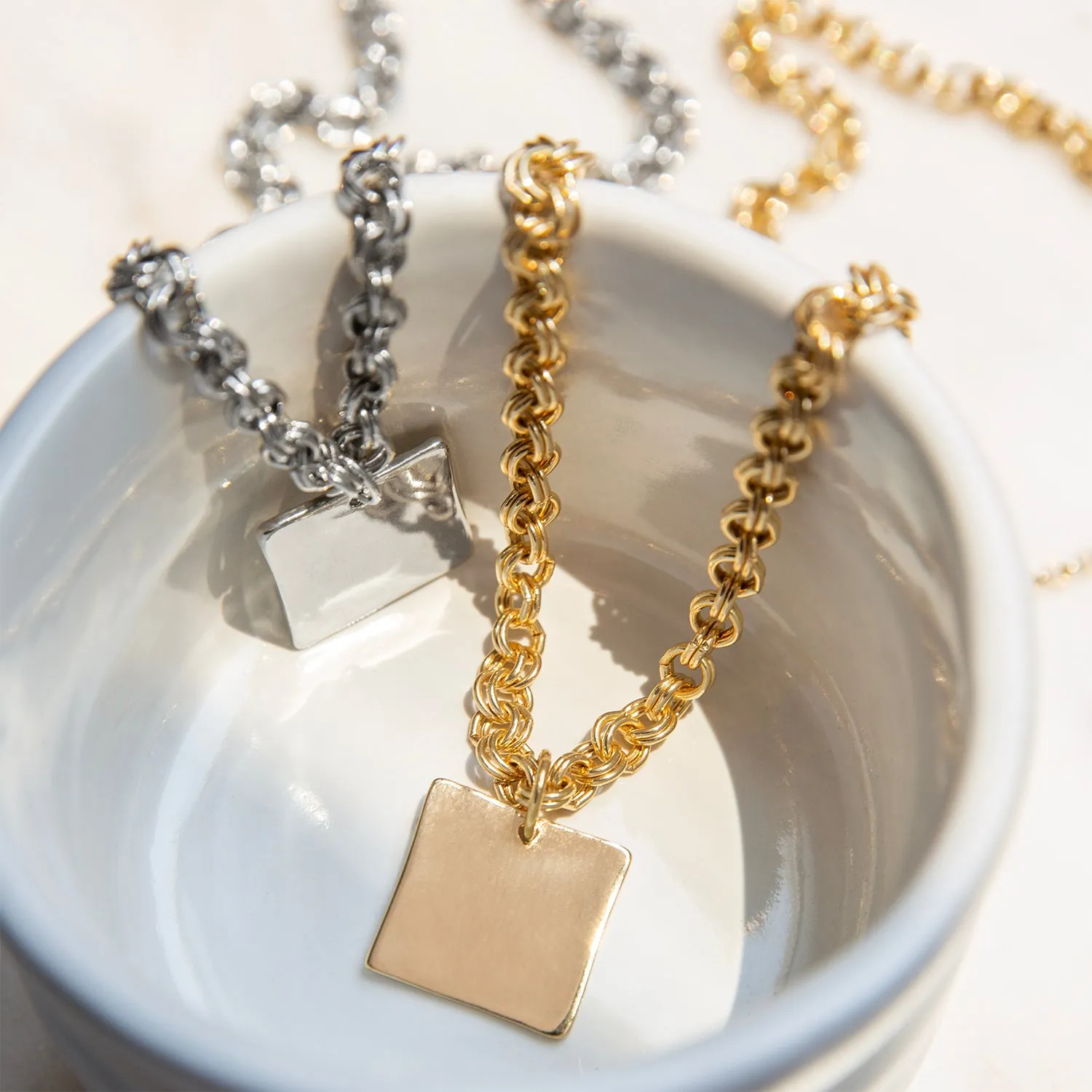 rolo link necklace with square pendant