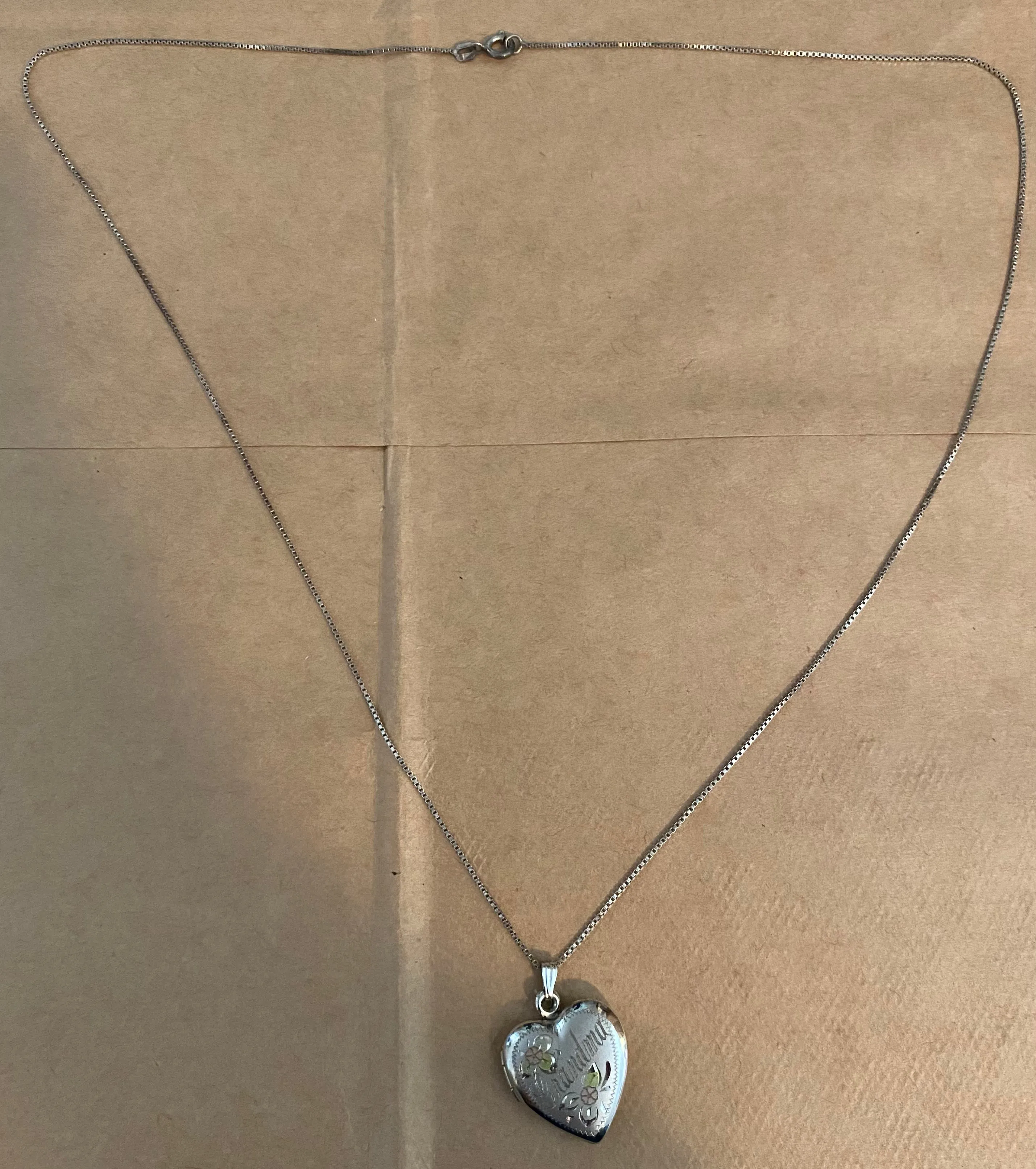 Sterling Silver 925 'Grandma' Heart Shaped Locket Chain Necklace Pendant