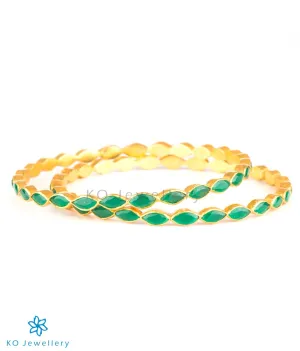 The Avantika Silver Kemp Bangle(Green/Size 2.2/2.4/2.8)