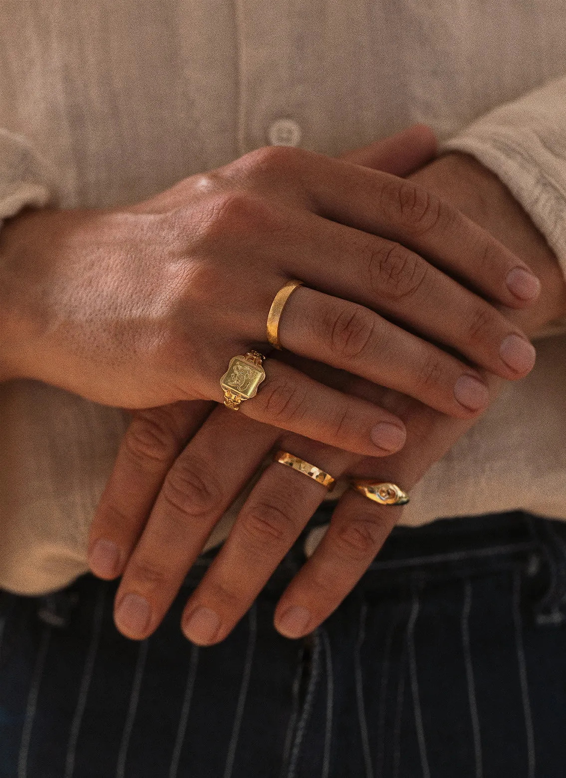 The gent lenny signet ring 14k gold