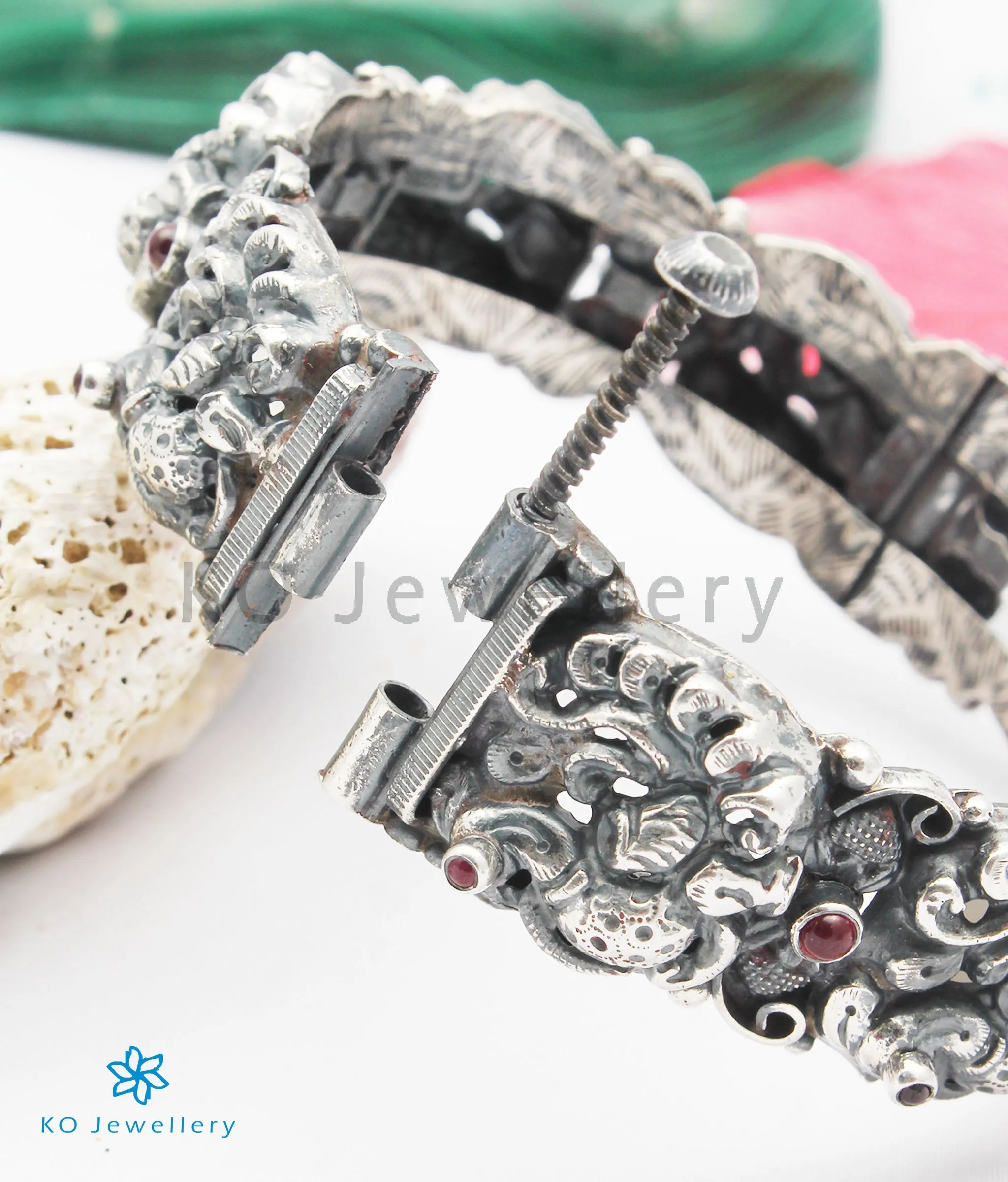 The Vrsala Silver Peacock Bracelet (Oxidised/Size 2.2/2.4/2.6/2.8)