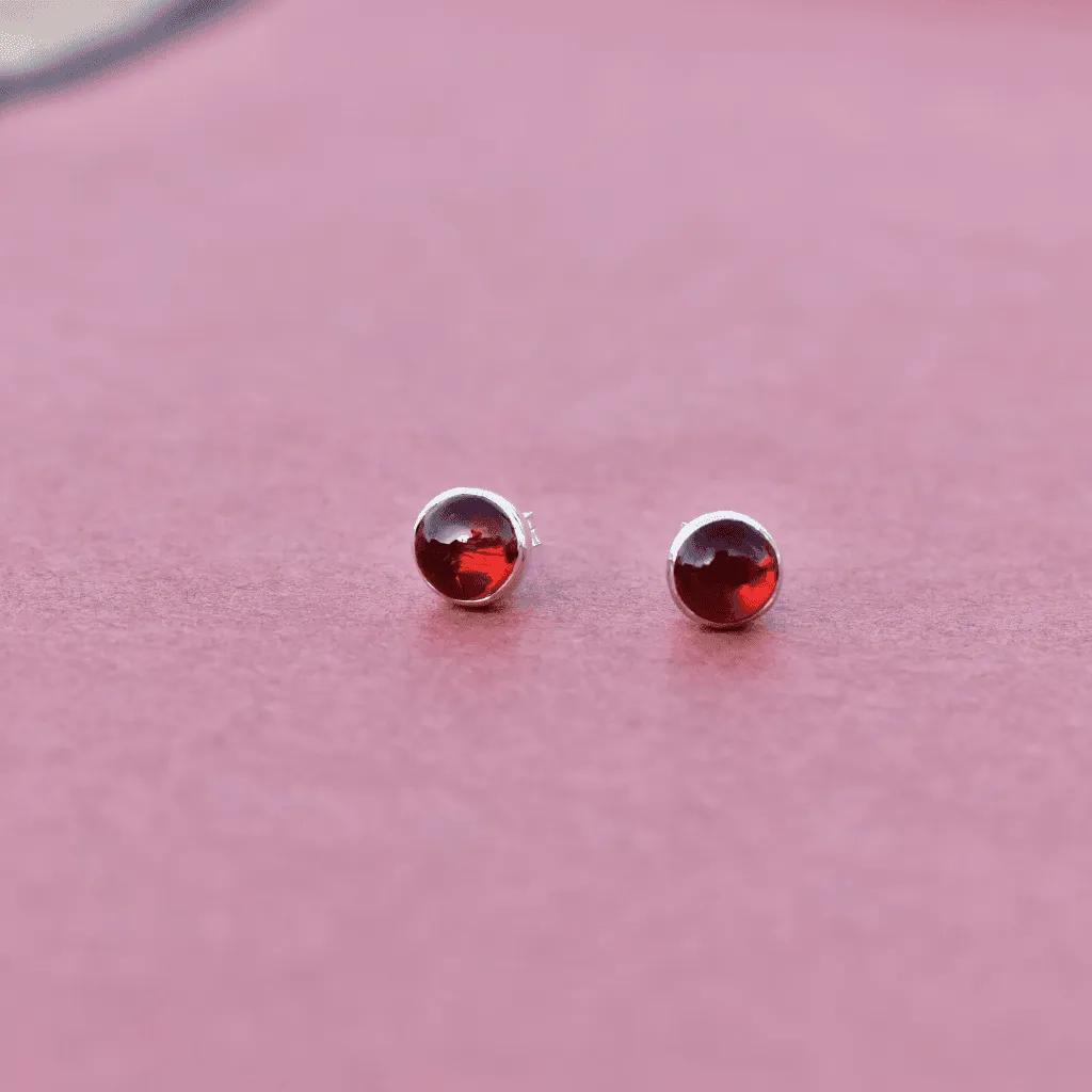 Tiny Star -  Garnet Stud