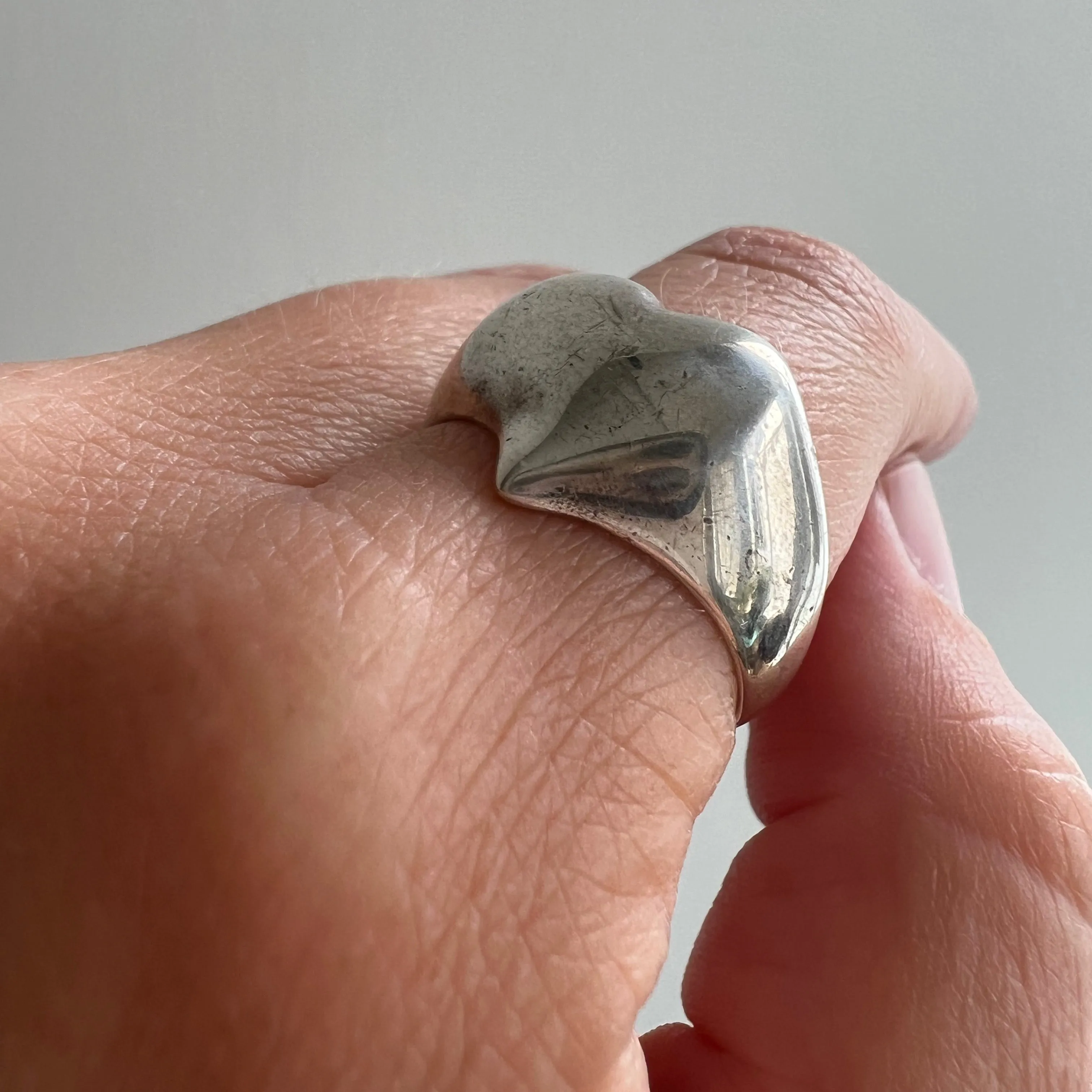 V I N T A G E // puffy love / sterling silver puffy heart ring / size 8.25