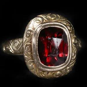 Victorian 14K Yellow Gold 1.55 Carat Garnet Ring