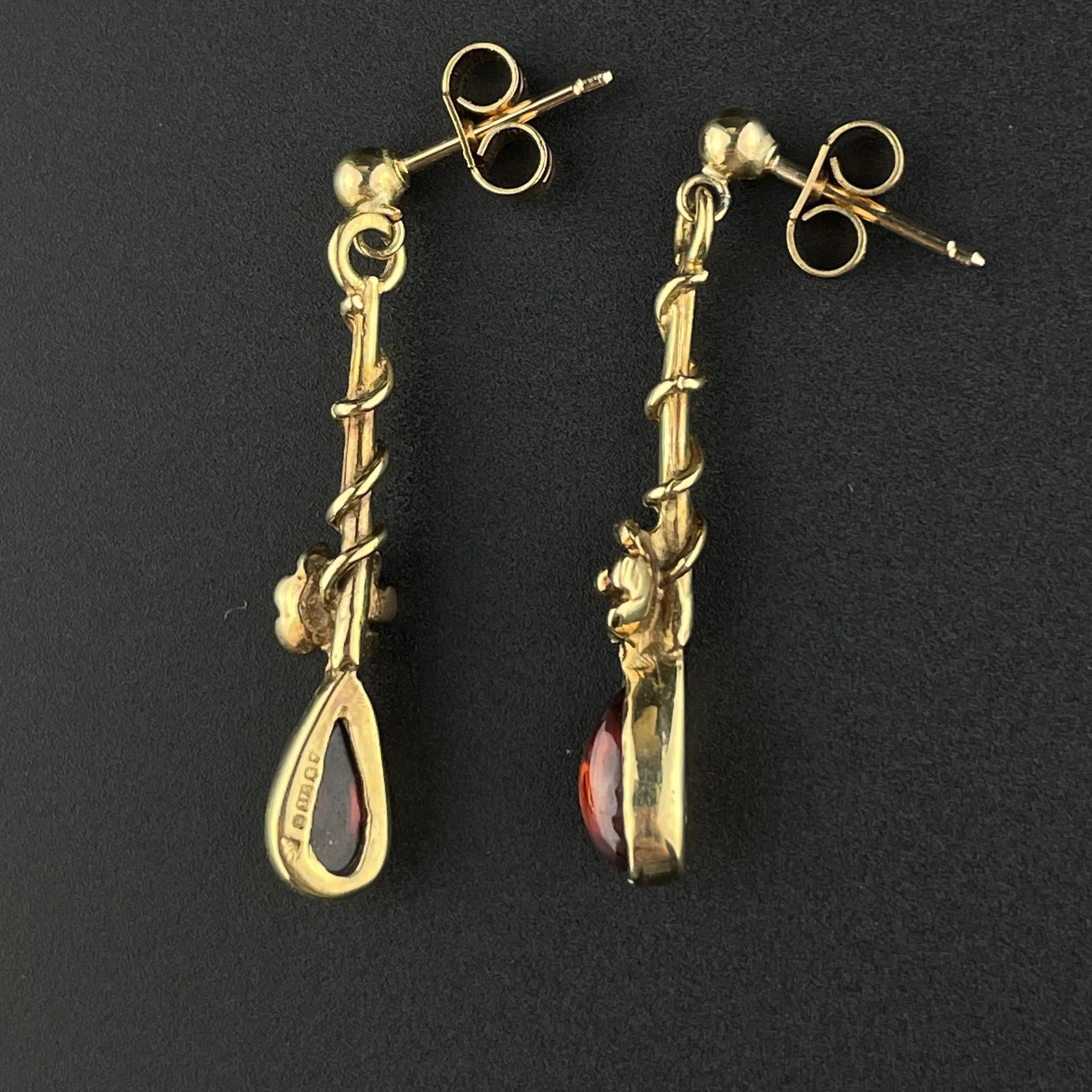 Vintage 9K Gold Flower Garnet Dangle Earrings