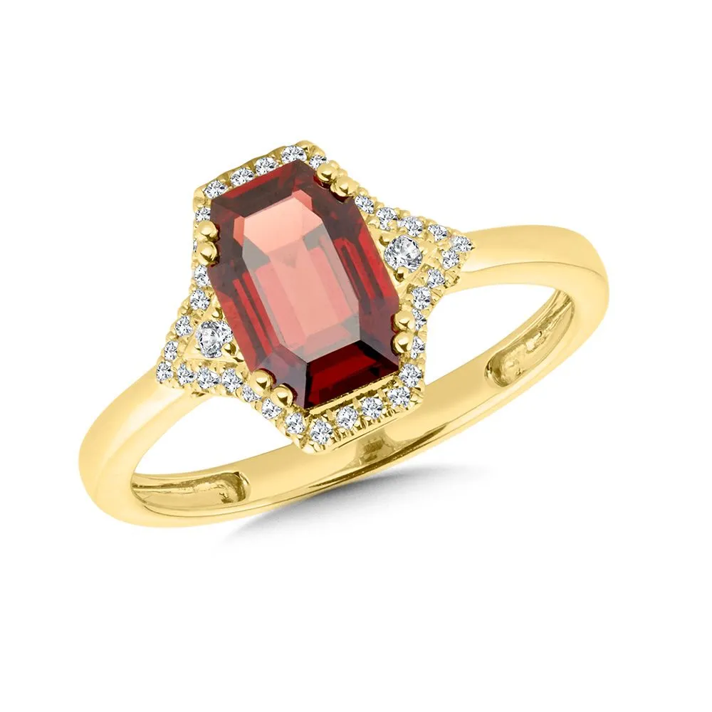 Yellow Gold Garnet & Diamond RIng